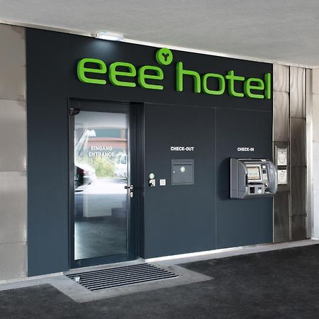 Eee Hotel Traun Bagian luar foto