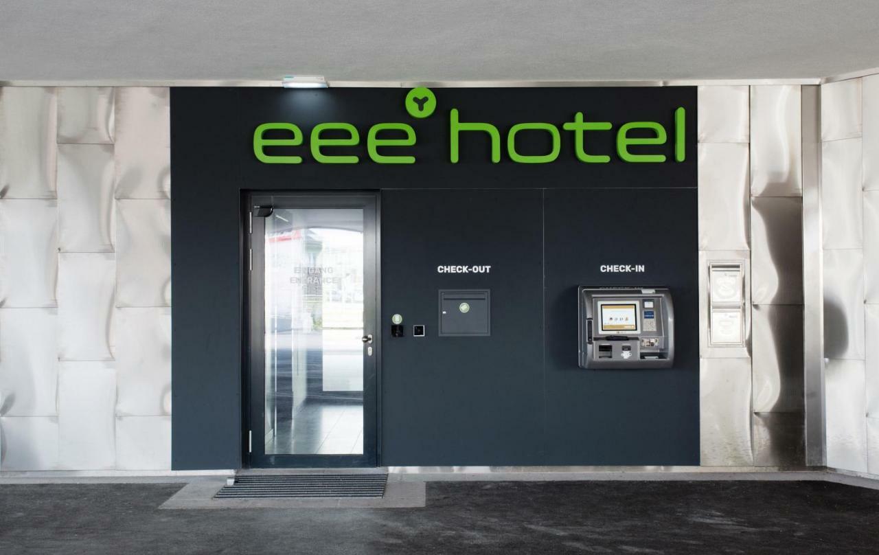 Eee Hotel Traun Bagian luar foto